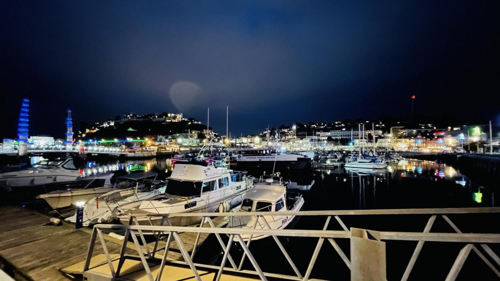 Harbour Breeze - Contemporary Waterside Bolthole On Torquay'S Iconic Marina Leilighet Eksteriør bilde